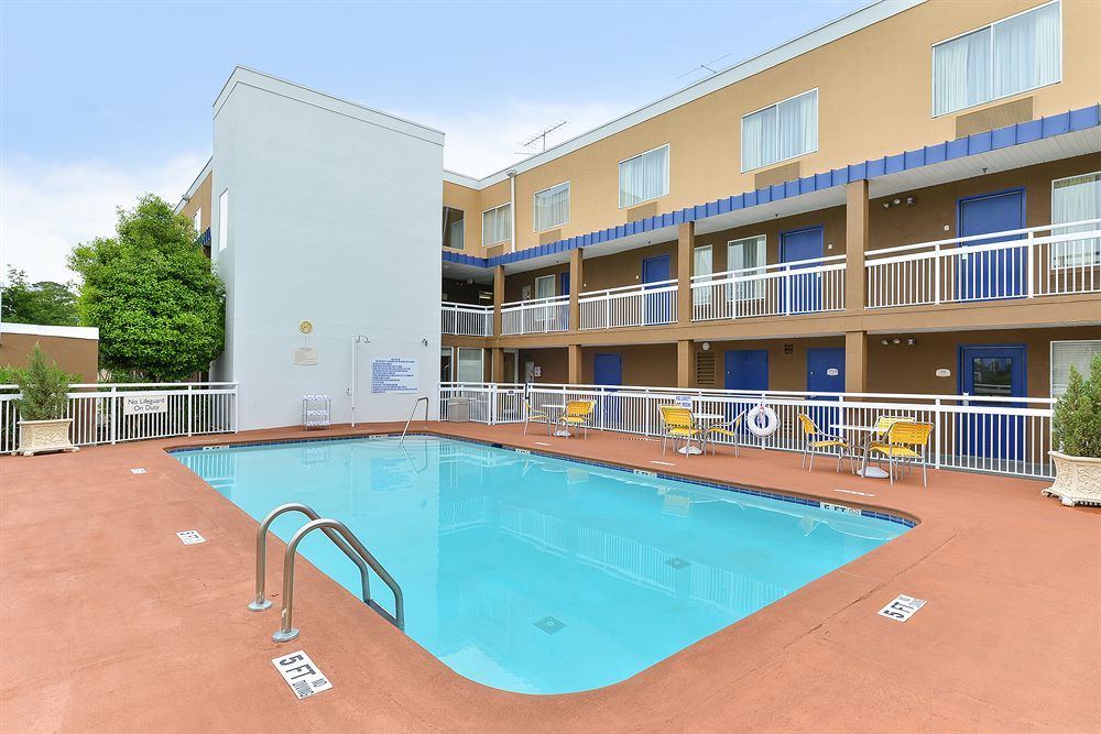 Baymont By Wyndham Savannah Midtown Kültér fotó