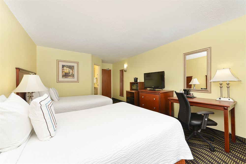 Baymont By Wyndham Savannah Midtown Kültér fotó